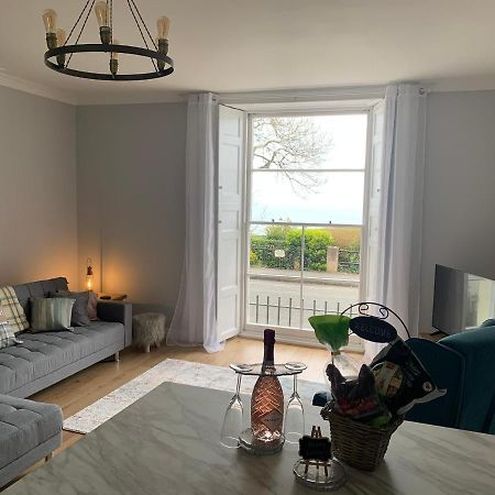 Beautiful Flat With Harbour Views Tenby Exterior foto