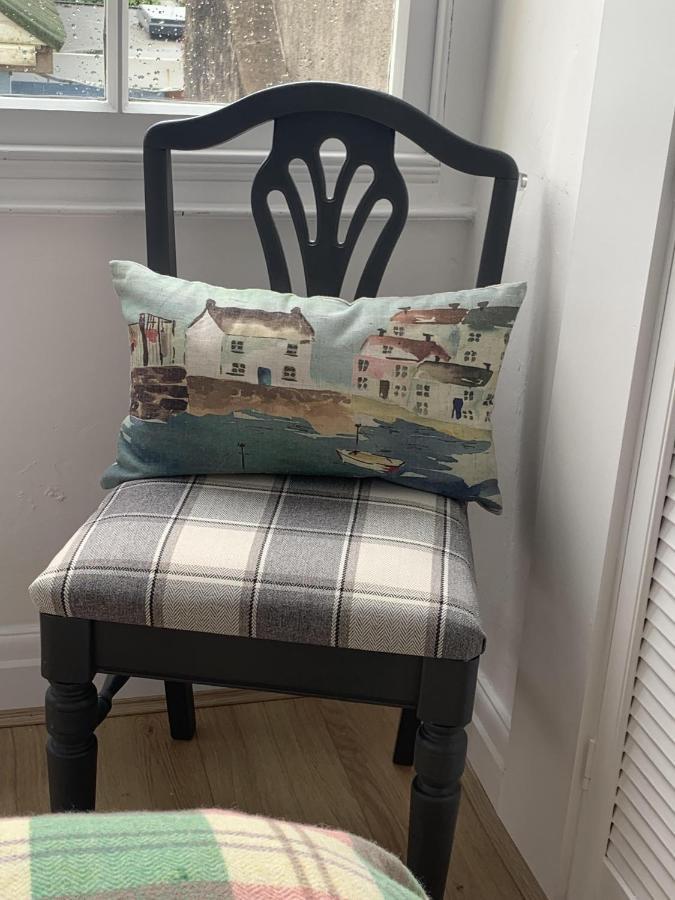 Beautiful Flat With Harbour Views Tenby Exterior foto