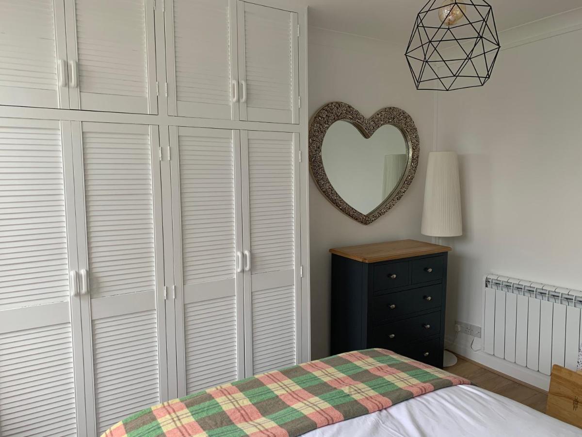 Beautiful Flat With Harbour Views Tenby Exterior foto