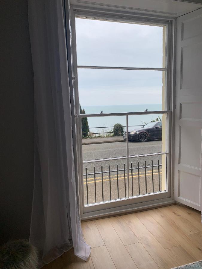 Beautiful Flat With Harbour Views Tenby Exterior foto